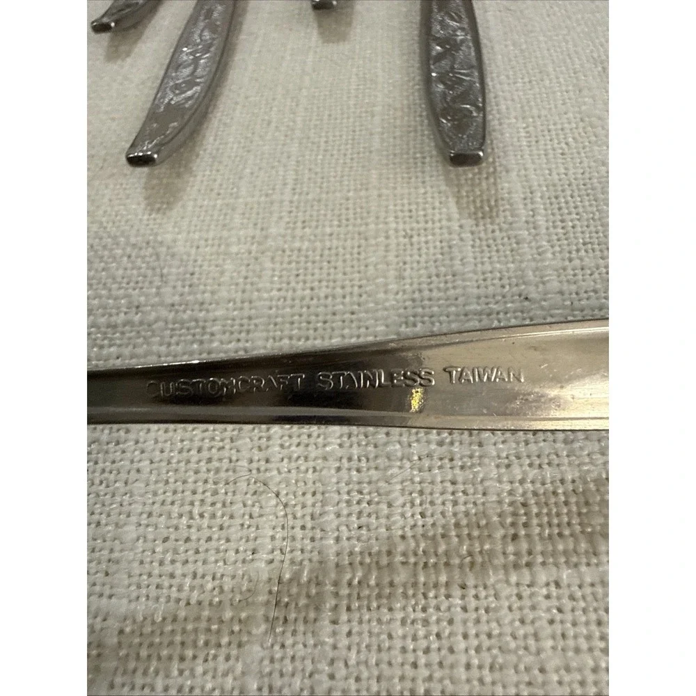 12 Big Soup Spoon CUS1 Custom Craft‎ Stainless Roses Flowers Taiwan